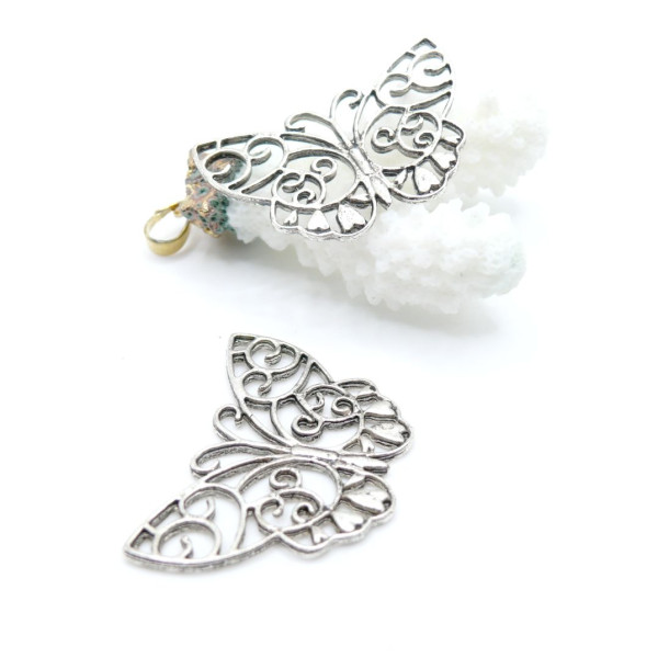 Grands Pendentifs Papillon Dentelle 28x36mm – Métal Argent Antique