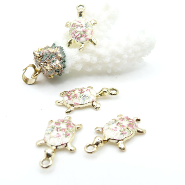 Pendentifs Tortue 24mm – Résine Émaillée & Métal Doré