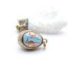 Pendentif Oeuf Résine Émaillée 28mm – Laiton Doré à l'Or Fin 18K
