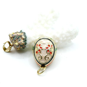 Pendentif Oeuf Résine Émaillée 28mm – Laiton Doré à l'Or Fin 18K