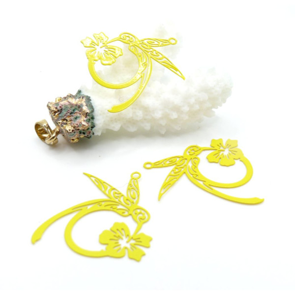 Estampes Pendentif Filigrane Colibri & Fleur 27mm – Métal finition JAUNE