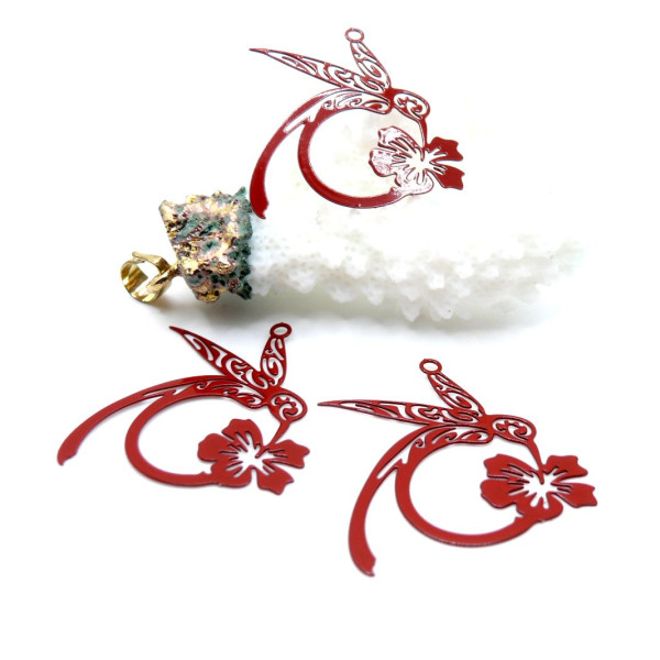 Estampes Pendentifs Filigrane Colibri & Fleur 27 mm – Métal – Finition ROUGE