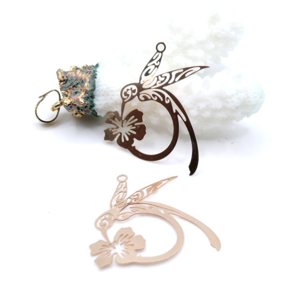Estampes Pendentif Filigrane Colibri & Fleur 27mm – Métal Doré