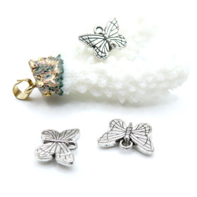 2A1540 – Lot de 10 ou 20 Pendentifs Papillon Biface 16x11mm – Métal Argent Antique