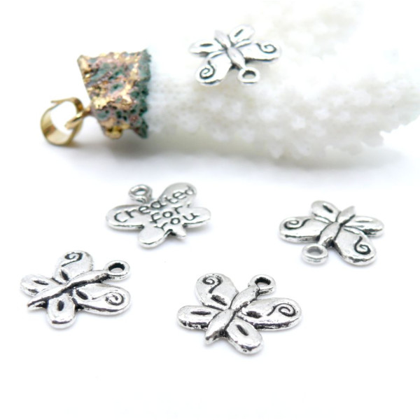 PS112051 – Lot de 10 ou 20 Pendentifs Breloques Petits Papillons métal Argent Antique CREATE FOR YOU