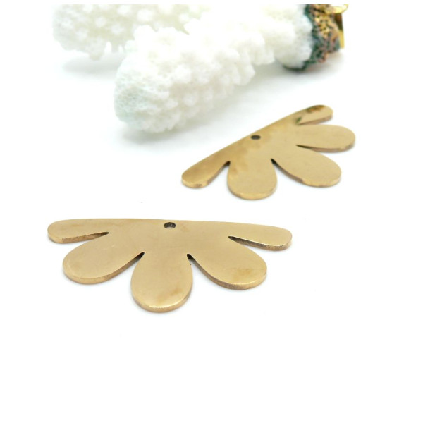 Pendentif Demi Fleur 33 mm – Acier Inox 304 – Doré