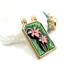 Pendentif Rectangle 30 mm avec Palmier en Résine Émaillée – Acier Inox 304 – Doré à l’Or fin 18K, placage IONIQUE (IP)