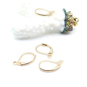 Boucles d’Oreilles Dormeuses 15mm avec Attache – Acier Inoxydable – Doré à l’Or fin 24K