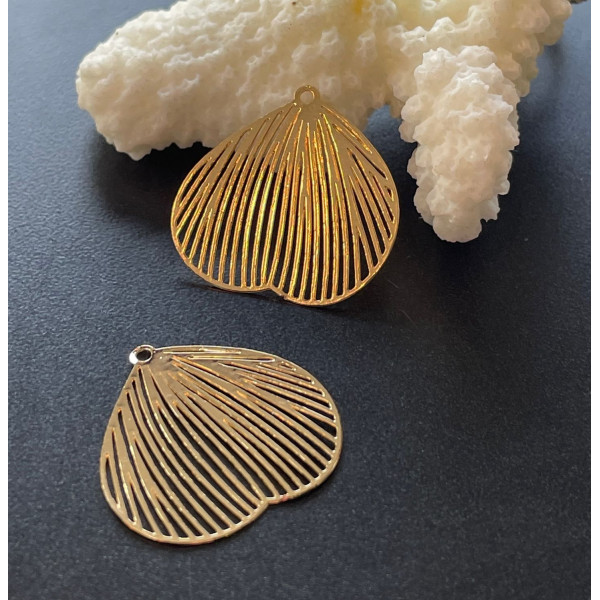 Estampes Pendentif Filigrane Pétale 17mm – Métal Doré