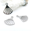 Pendentifs Géométrique Éventail 17mm – Acier Inoxydable 304 Argenté