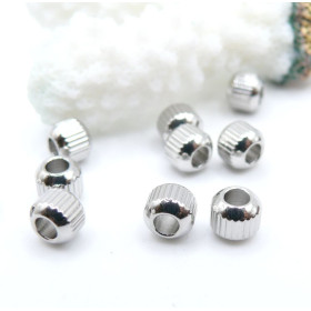 H11G13305P – Lot de 5 ou 10 Perles Intercalaires Striées 6 mm – Acier Inox 304 – Argenté