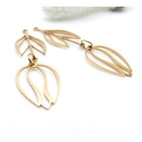 Pendentif Tige avec Fleur 48.5mm – Acier Inoxydable – Doré