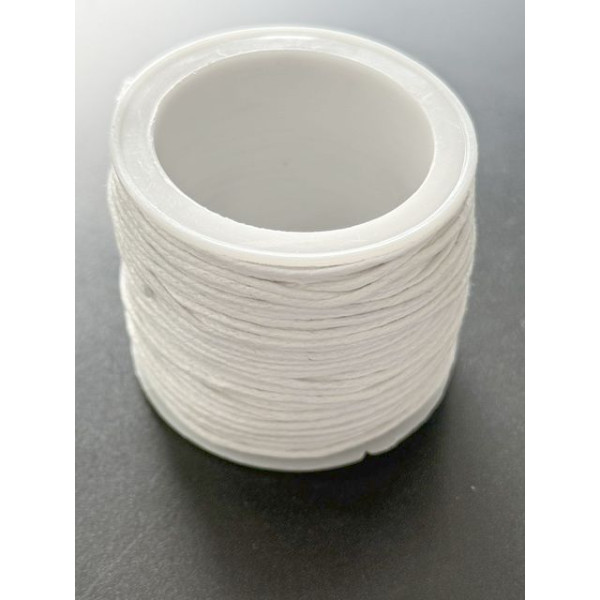 Bobine d'environ 20 mètres de fil coton ciré 1mm Blanc