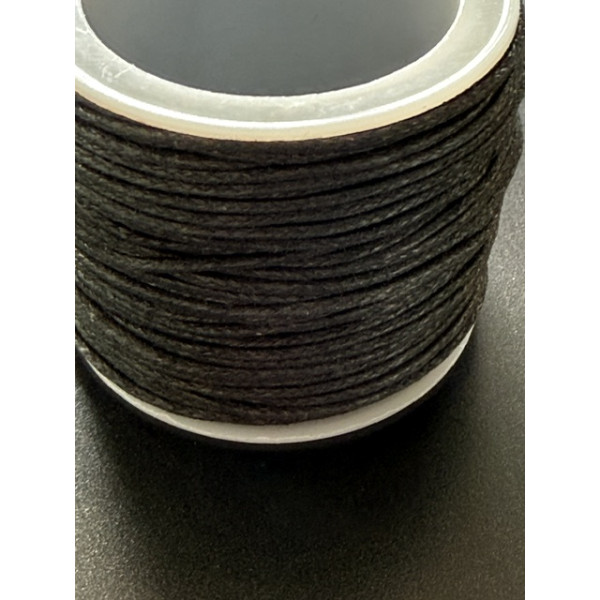 H11YW000105332– Lot de 1 Bobine d'environ 20 mètres de fil coton ciré 1mm NOIR