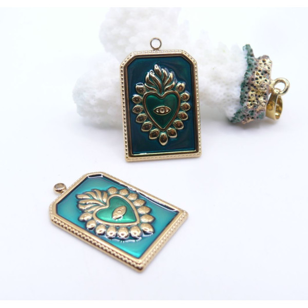 Pendentif  Rectangle avec Cœur Ex-Voto Émaillé 28 mm – Laiton Doré à l’Or Fin 18K