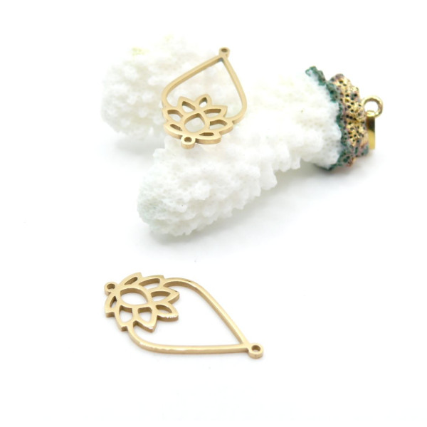 Pendentif Connecteur Goutte et Fleur de Lotus 27 mm – Acier Inox 304 – Doré