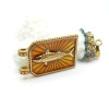 Pendentif Rectangle 33 mm avec Poisson en Résine Émaillée – Acier Inox 304 – Doré à l’Or fin 18K, placage IONIQUE (IP)