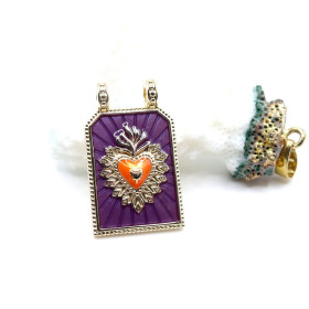 Pendentif  Rectangle avec Cœur Ex-Voto Émaillé 28 mm – Laiton Doré à l’Or Fin 18K