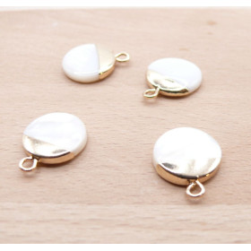 Pendentifs Rond en Nacre avec Dorure 13 mm