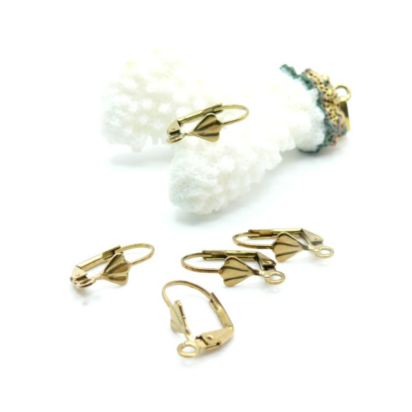 Boucles d’Oreilles Dormeuses Forme Éventail 5 mm – Acier Inox 304 – Doré à l’Or fin 18K, placage IONIQUE (IP)