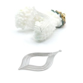Estampes Pendentifs Filigrane Feuille 22 par 39mm – Laiton Argenté