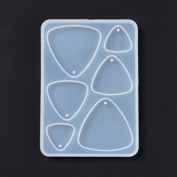 Moule en Silicone pour Pendentifs Triangle arrondis – Compatible Résine UV & Pâte FIMO