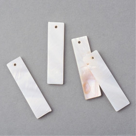 Pendentifs Rectangulaires 40 mm – Nacre Naturelle Blanc Crème