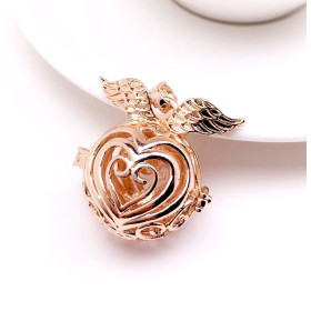 Pendentif Cage Bola de Grossesse Coeur et Aile d'Ange  – Laiton – Finition Doré