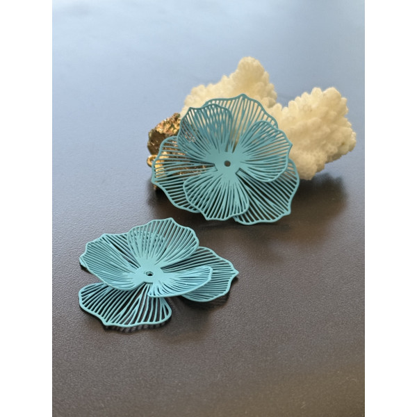 Estampes Pendentifs Filigrane Multi-Fleurs 39 mm 3D – Métal BLEU