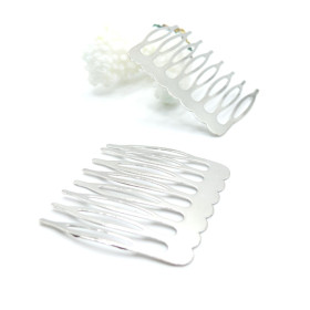 Peignes à Cheveux 40 par 50 mm – Métal Argent Platine