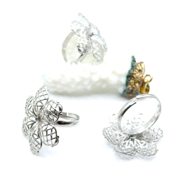 Supports de Bague Ajustable Fleur Dentelle 25 mm – Laiton Finition Platine
