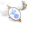 Pendentif Bouquet de Fleurs Style Vintage 32mm – Acier Inox 304 – Doré à l’Or fin 18K, placage IONIQUE (IP)