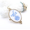 Pendentif Bouquet de Fleurs Style Vintage 32mm – Acier Inox 304 – Doré à l’Or fin 18K, placage IONIQUE (IP)