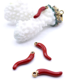 Pendentifs Charms Piment Émaillé Rouge 21 mm – Acier Inox 304 Doré à l'Or Fin 18K – Placage IONIQUE (IP)