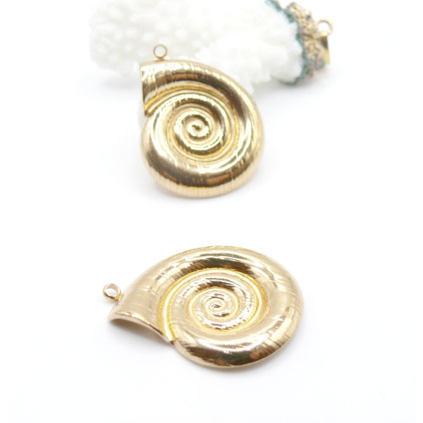 Pendentif Charm Coquillage 30 mm – Acier Inox 304 Doré à l'Or Fin 18K