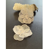 Estampes Pendentifs Filigrane Multi-Fleurs avec pistil 36 mm 3D – Métal BLANC