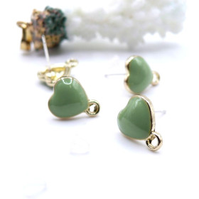 Boucles d’oreilles Puce Cœur Émaillées Vert Pastel – Métal Doré