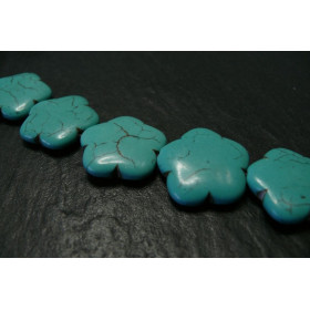 2 perles d'howlite turquoise   petite fleur