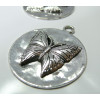 1 magnifique grand pendentif  papillon