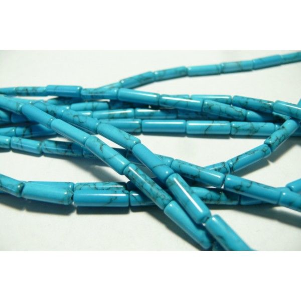 Apprêt et perles: 10 tubes Howlite bleu turquoise en 4 par 13mm 