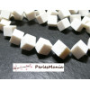2 grandes perles CUBE Diagonale 12mm CORAIL EPONGE BLANC 