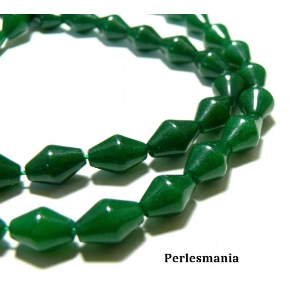Perles et apprêts: 2 perles  jade teintée couleur vert bi pyramide 8 par 12mm 