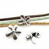 perles intercalaires Fleurs 20mm pour cordons 3mm metal couleur Argent Antique