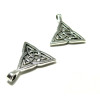 PS110115318 PAX 15 pendentifs Fleche Triangle métal couleur Argent Antique