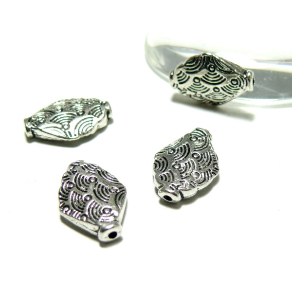 PS1198869 PAX 25 perles intercalaires Losange Fleur metal couleur Argent Antique 