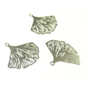 Estampes pendentif filigrane Ginkgo couleur Argent Vif de 20 par 25mm
