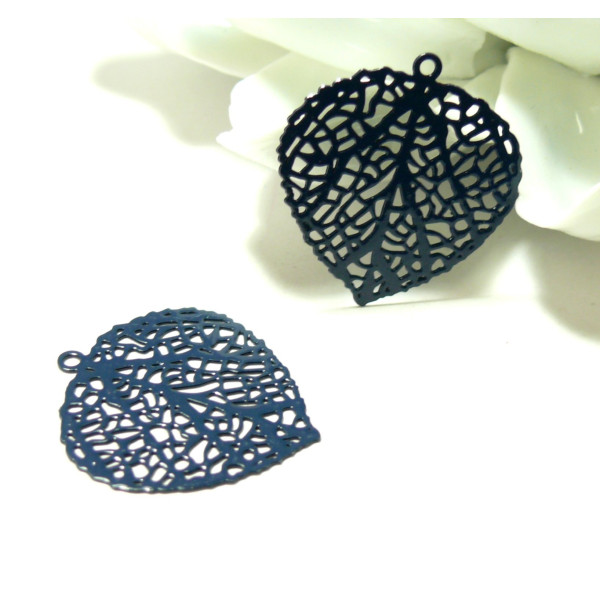 Estampes pendentif filigrane Feuille Grise 25 par 26mm