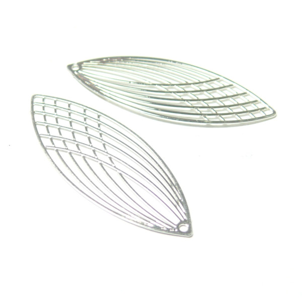 Estampes, pendentif filigrane Grand Ovale Oblong 15 par 40mm, métal finition Argent Vif