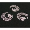 AE116189 Lot de 4 Estampes pendentif filigrane Chats et Lune Vert pastel 20 par 25mm