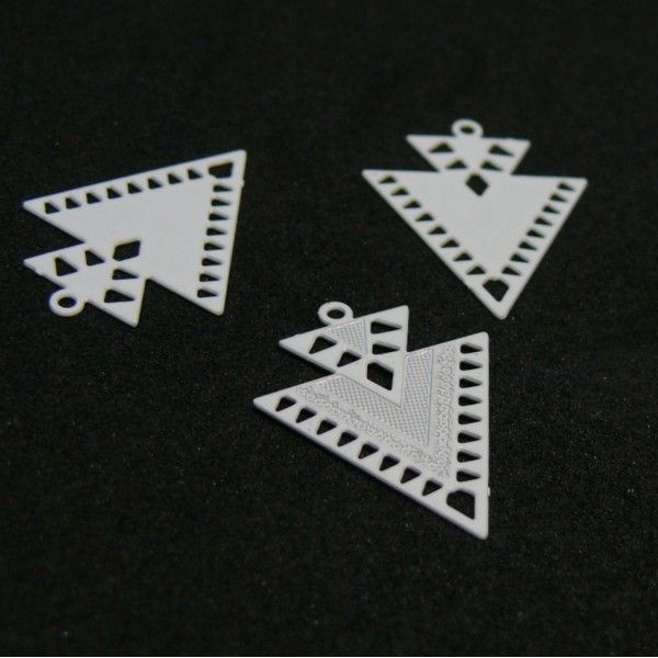 AE1110451 Lot 4 Estampes pendentif Geometrique Double Triangle Petit Modèle 20 par 17mm Noir